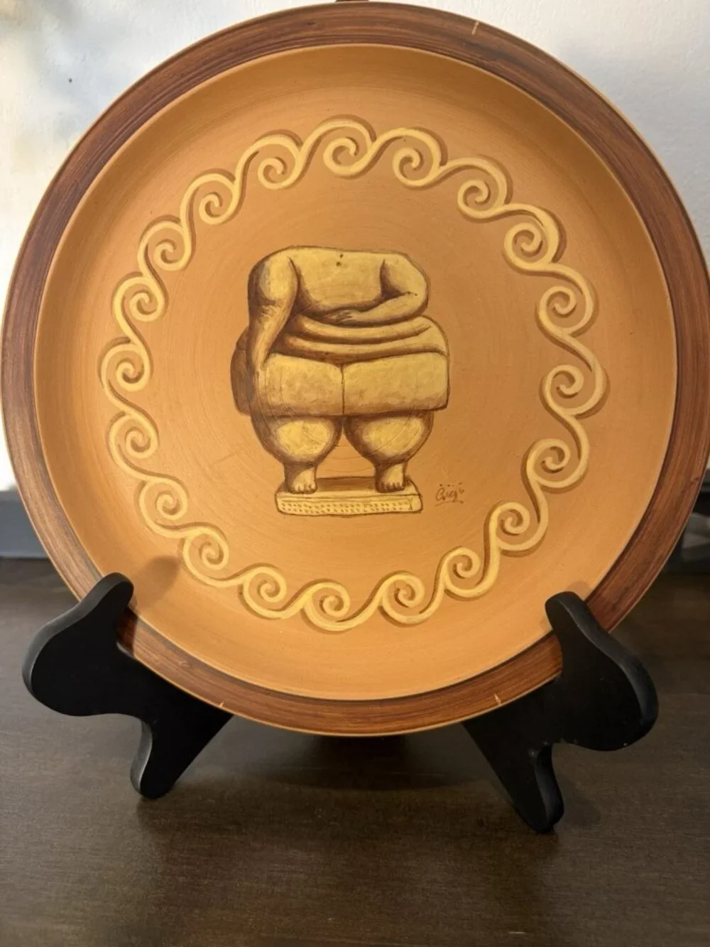 Hand-Painted Malta Pottery Wall Plate  Sleeping Lady Neolithic Venus L Darmanin
